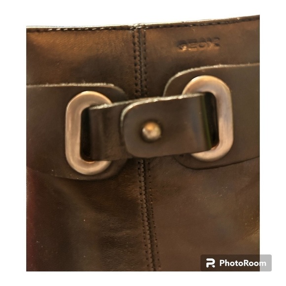 Geox ladies leather booties **these are black*** - Picture 2 of 6